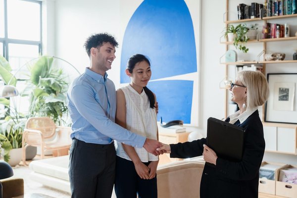 Trouver un avocat pour licenciement à versailles facilement